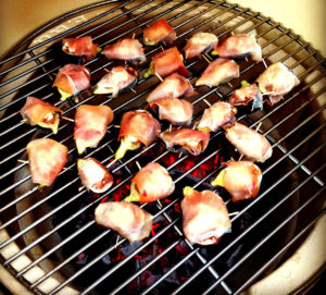 proscuitto-wrapped-figs